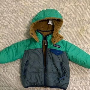 New Patagonia fleece puffer jacket reversible removable hood 3-6 months